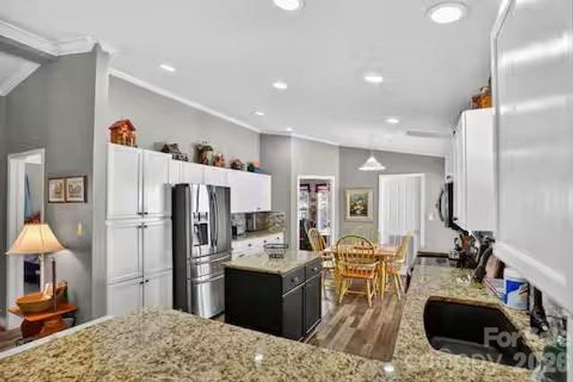 701 Charter Hills Road, Beech Mountain, NC 28604
