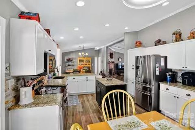 701 Charter Hills Road, Beech Mountain, NC 28604