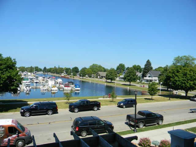 207 S William Street 40, Ludington, MI 49431