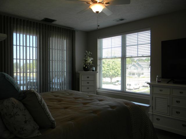 207 S William Street 40, Ludington, MI 49431