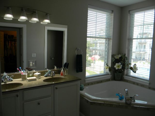 207 S William Street 40, Ludington, MI 49431