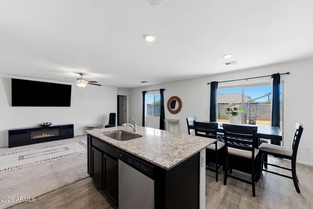 232 S OAK Street, Florence, AZ 85132 — photo 4