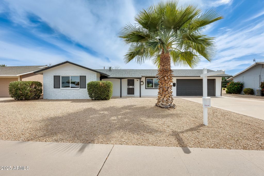 10801 W EL DORADO Drive, Sun City, AZ 85351 — photo 2