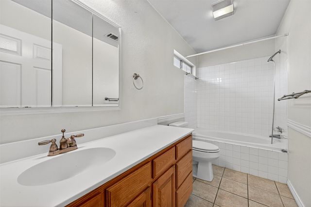 538 Lakewood Road, Denison, TX 75020