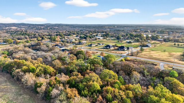 538 Lakewood Road, Denison, TX 75020