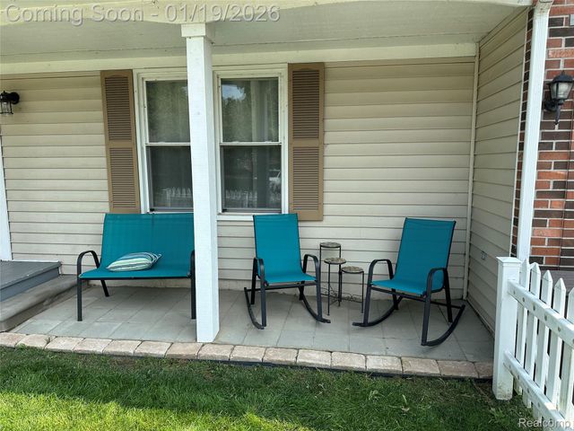 1300 North Drive, St. Clair Shores, MI 48082