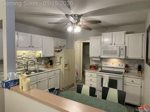 1300 North Drive, St. Clair Shores, MI 48082