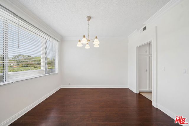 333 S Elm Drive 202, Beverly Hills, CA 90212