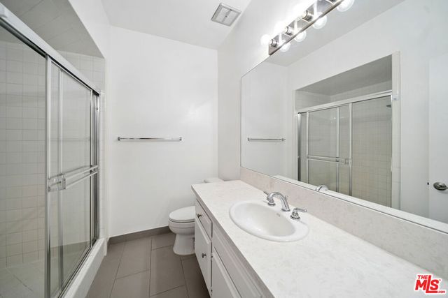 333 S Elm Drive 202, Beverly Hills, CA 90212