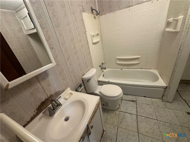 421 S 32nd Street, Temple, TX 76501