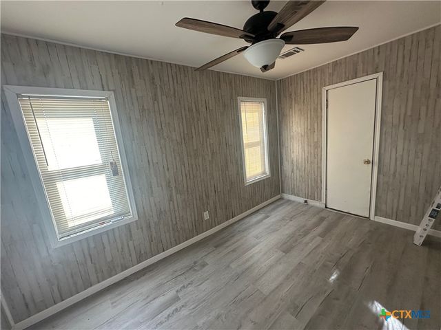 421 S 32nd Street, Temple, TX 76501