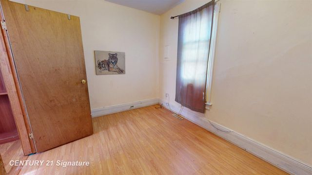 2731 E Holland Avenue, Saginaw, MI 48601