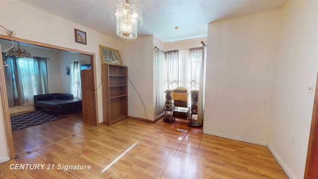 2731 E Holland Avenue, Saginaw, MI 48601