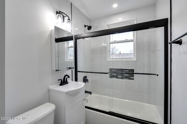 120 Belshaw Avenue, Shrewsbury Twp, NJ 07724