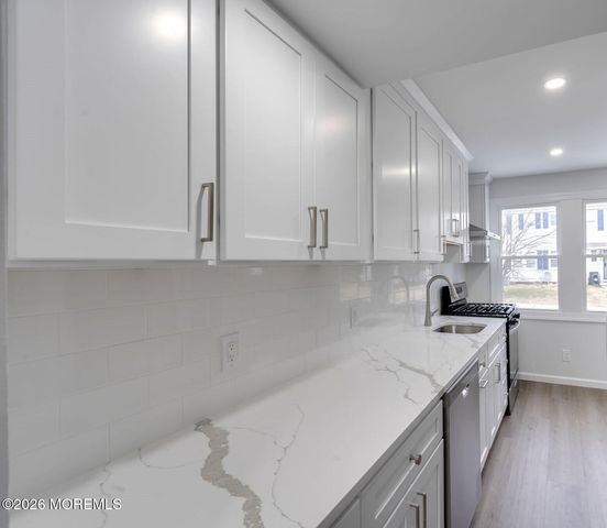 120 Belshaw Avenue, Shrewsbury Twp, NJ 07724