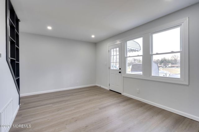 120 Belshaw Avenue, Shrewsbury Twp, NJ 07724