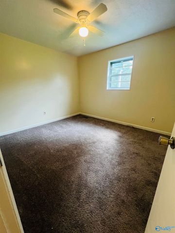 144 Lucy Lane, Albertville, AL 35950