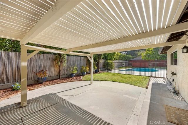 369 San Juan Way, La Canada Flintridge, CA 91011