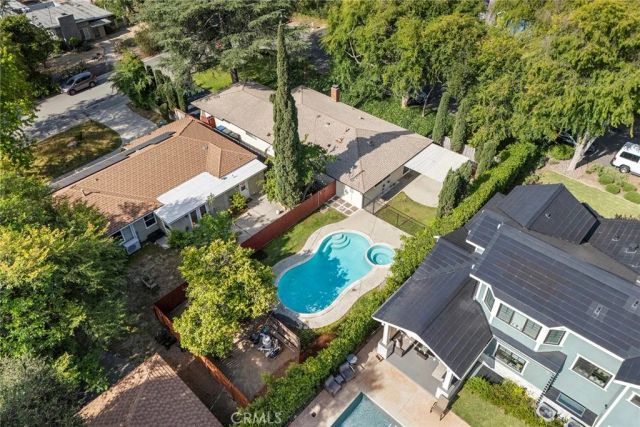 369 San Juan Way, La Canada Flintridge, CA 91011
