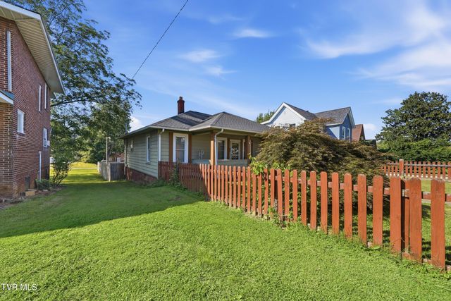 709 East Myrtle Avenue, Johnson City, TN 37601