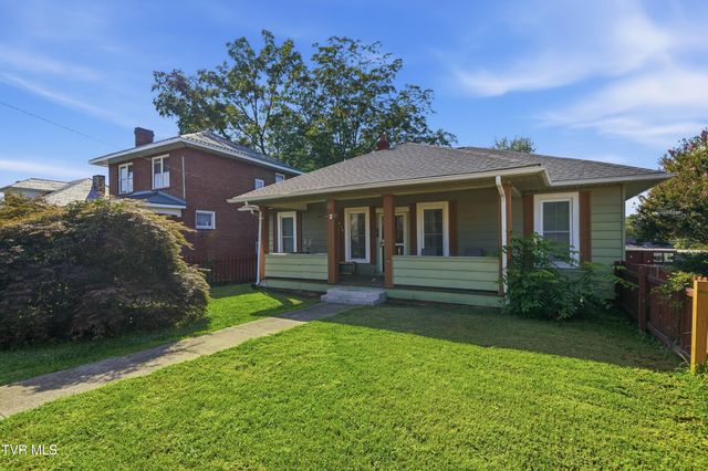 709 East Myrtle Avenue, Johnson City, TN 37601