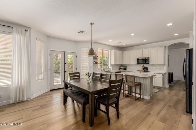 2123 E CARLA VISTA Place, Chandler, AZ 85225