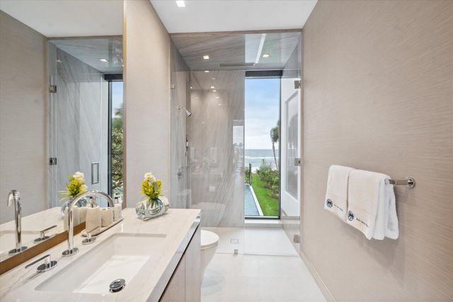 999 Hillsboro Mile, Hillsboro Beach, FL 33062