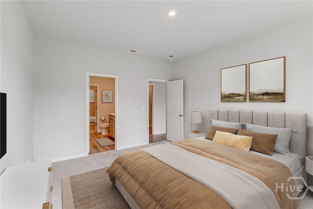 Image 7 of property listing at 73 Liko Lane, Richmond Hill, GA 31324