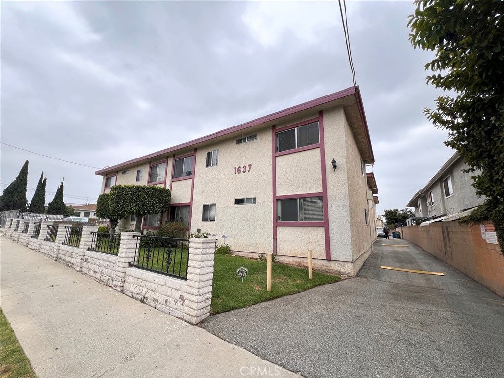 1637 W 227th Street 13, Torrance, CA 90501