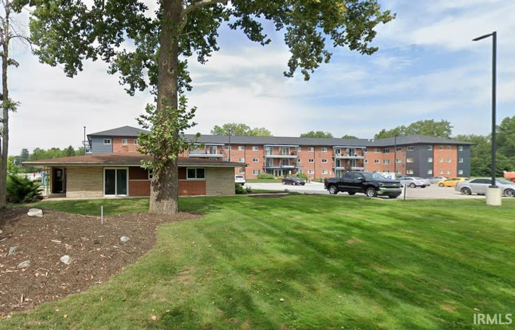 2927 Westbrook Dr Apt B406, Fort Wayne, IN 46805