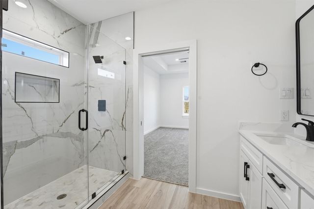 530 N 4th Street, La Porte, TX 77571