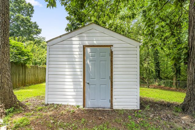 1129 Marlborough Road, Raleigh, NC 27610