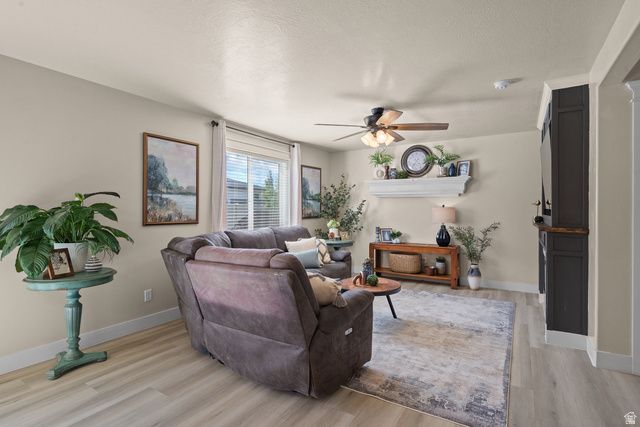 384 S GRANITE CIR, Santaquin, UT 84655