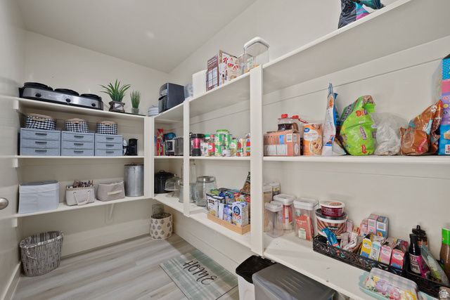 384 S GRANITE CIR, Santaquin, UT 84655