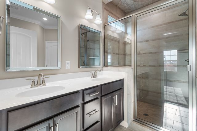 1018 Vendue Ave, Clarksville, TN 37042