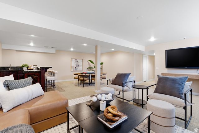 8651 S MOUNT MAJESTIC RD, Sandy, UT 84093