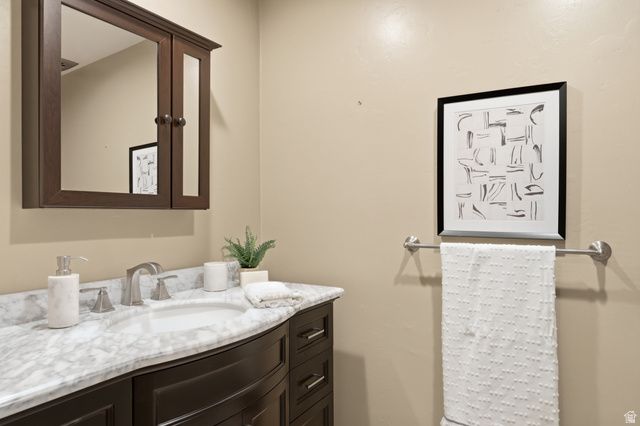 8651 S MOUNT MAJESTIC RD, Sandy, UT 84093