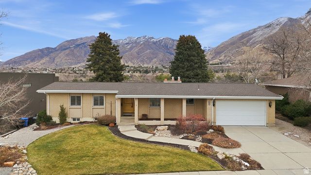 8651 S MOUNT MAJESTIC RD, Sandy, UT 84093