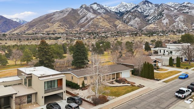 8651 S MOUNT MAJESTIC RD, Sandy, UT 84093