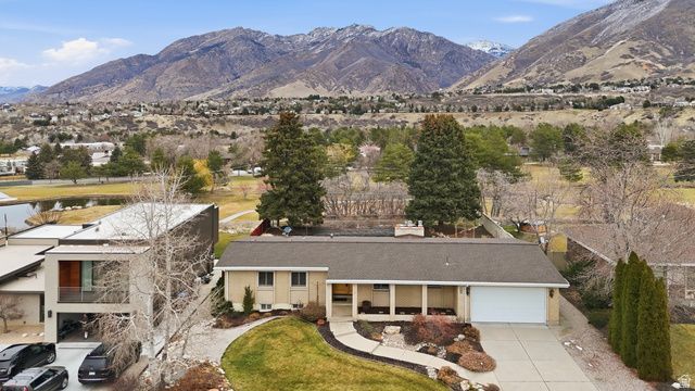 8651 S MOUNT MAJESTIC RD, Sandy, UT 84093