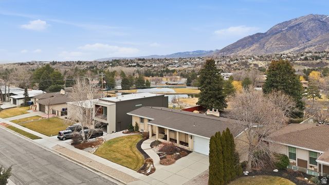 8651 S MOUNT MAJESTIC RD, Sandy, UT 84093