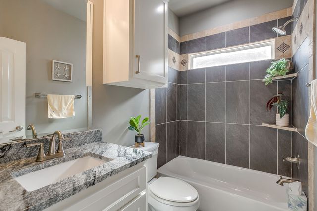 2708 San Gabriel, Granbury, TX 76048