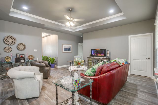 2708 San Gabriel, Granbury, TX 76048