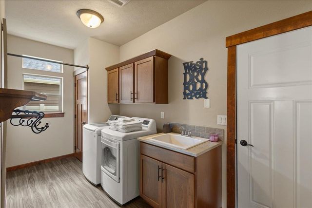 10715 E 39th Ln, Spokane Valley, WA 99206