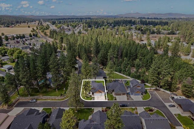 10715 E 39th Ln, Spokane Valley, WA 99206