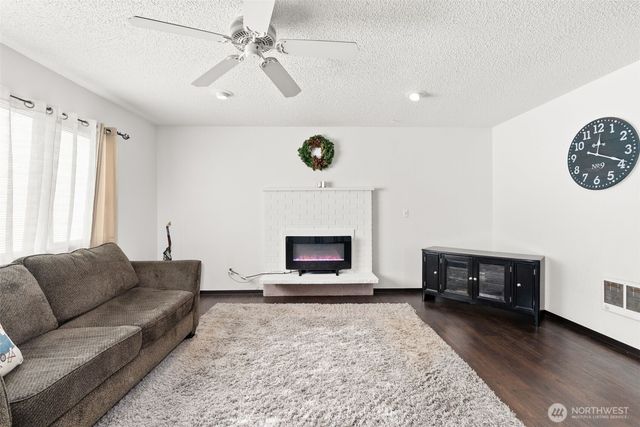 613 Holm Avenue, Montesano, WA 98563