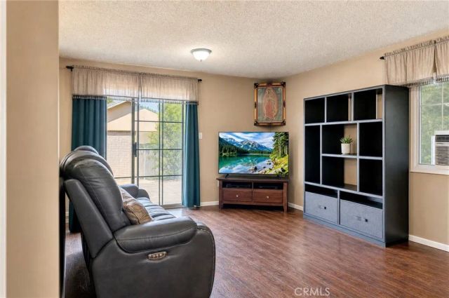 8437 San Vincente, South Gate, CA 90280