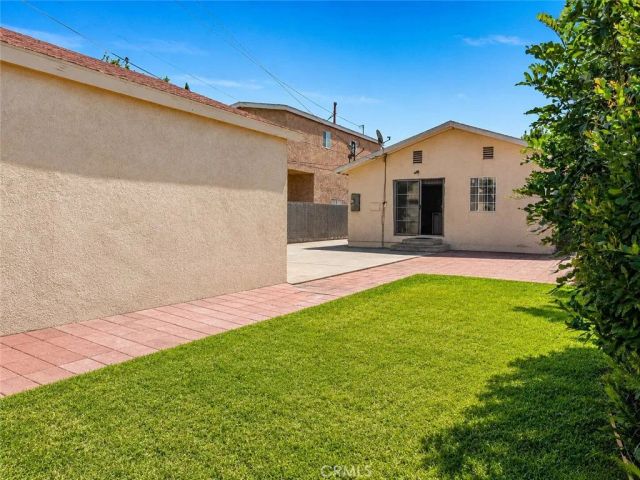 8437 San Vincente, South Gate, CA 90280