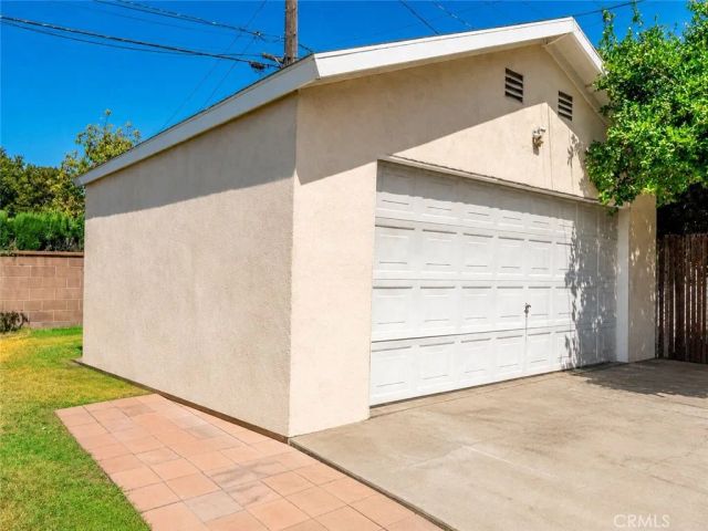 8437 San Vincente, South Gate, CA 90280