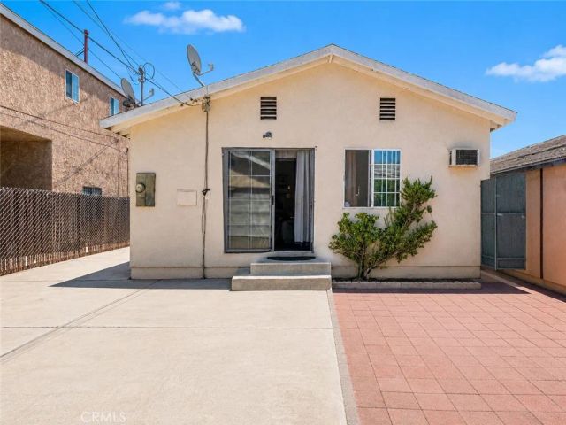 8437 San Vincente, South Gate, CA 90280